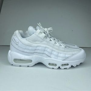 NEW Nike Air Max 95 Essential Women’s Size 8 White Sneaker CT1268-100